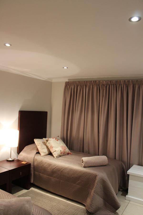 Seafront Apartment In Mossel Bay Esterno foto